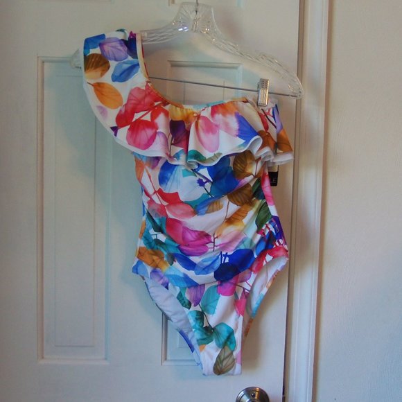 GOTTEX designer swimsuit 6 floral shirred drape 1 piece
